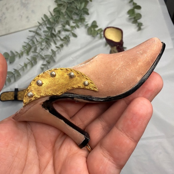Vintage Collectible Set of decor mini shoes - Picture 11 of 16